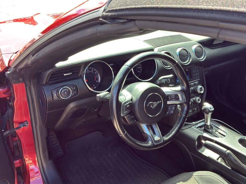 2015 Ford Mustang V6