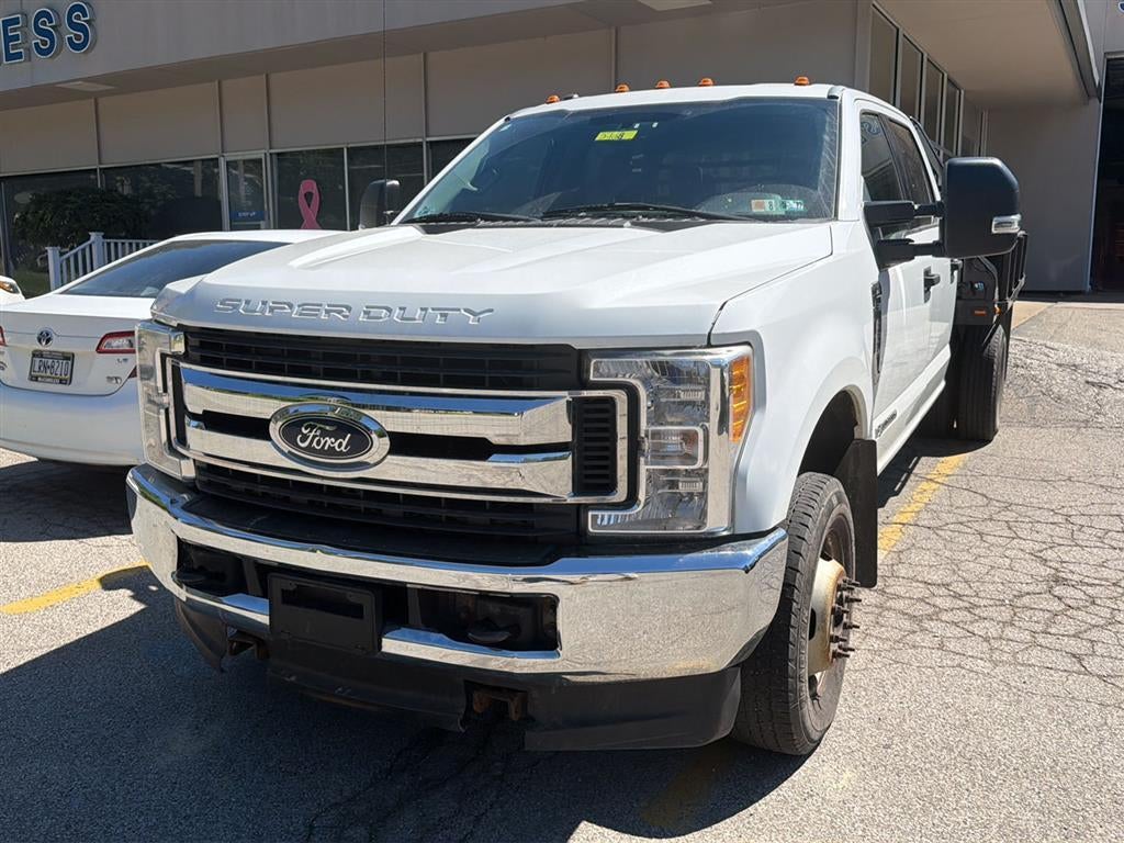 2017 Ford Super Duty F-350 DRW XLT