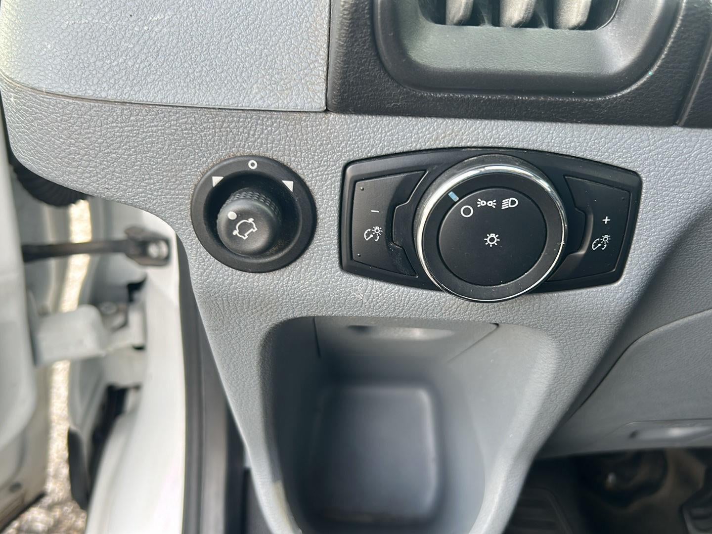 2019 Ford Transit Chassis Base