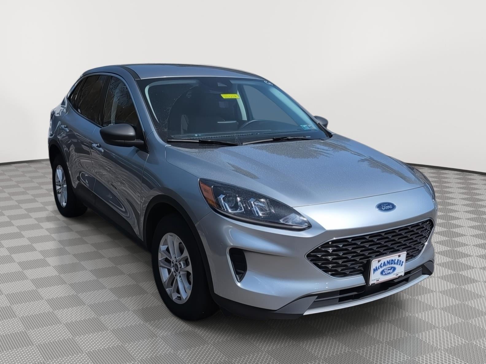 2022 Ford ESCAPE SE Base