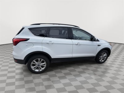 2019 Ford ESCAPE SEL Base