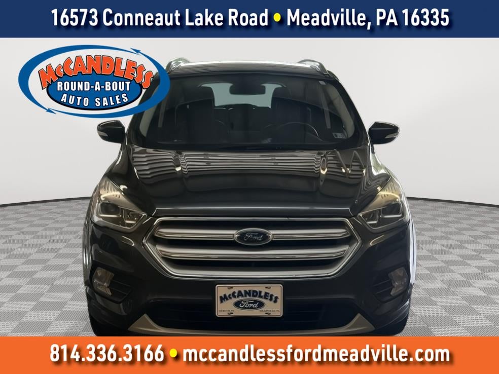 2019 Ford Escape Tit Base