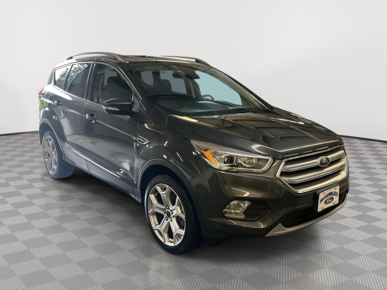 2019 Ford Escape Tit Base
