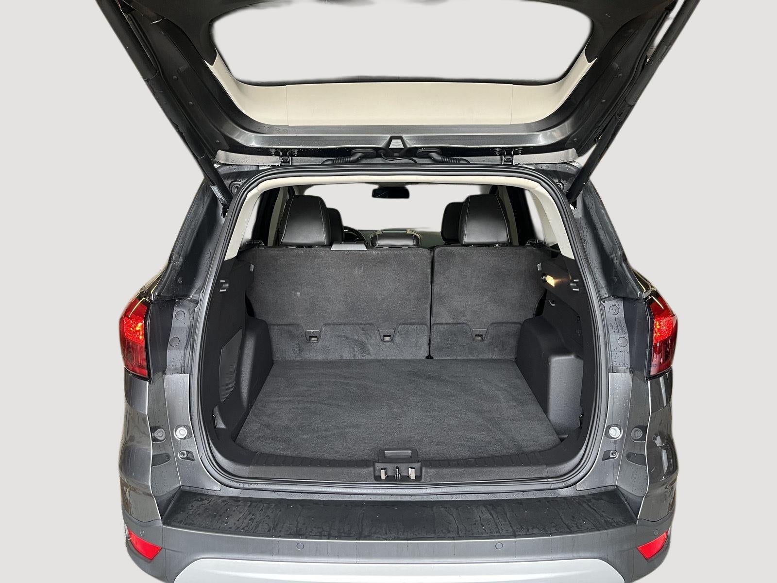 2019 Ford Escape Tit Base