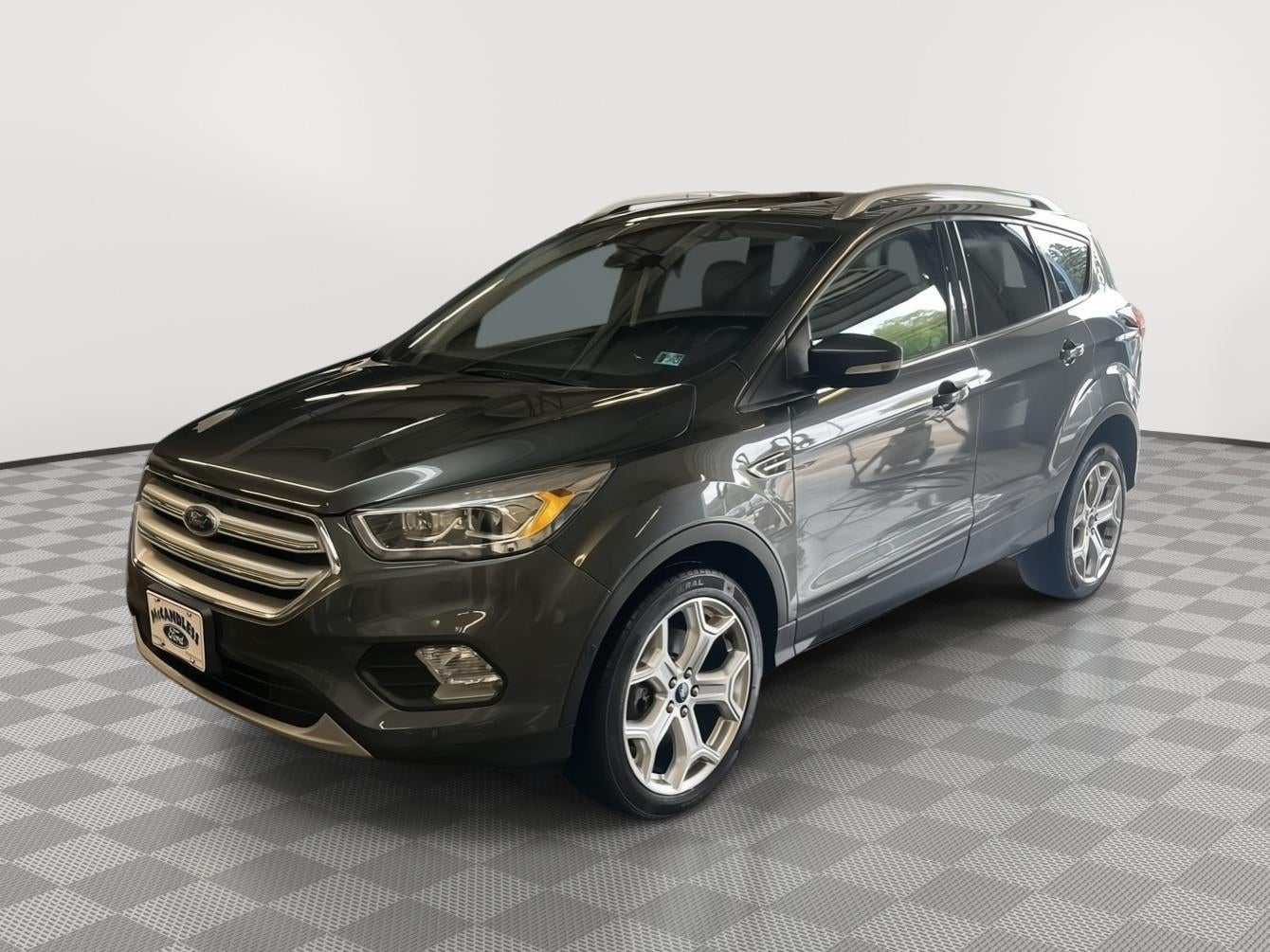 2019 Ford Escape Tit Base