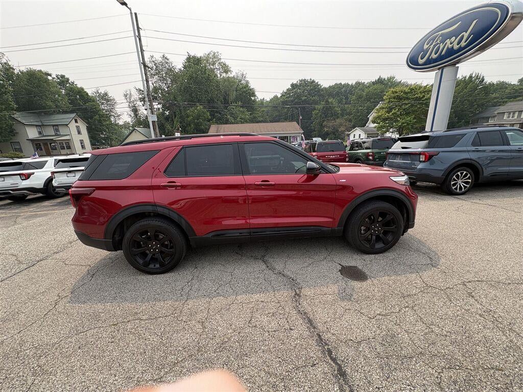 2023 Ford EXPLORER S Base