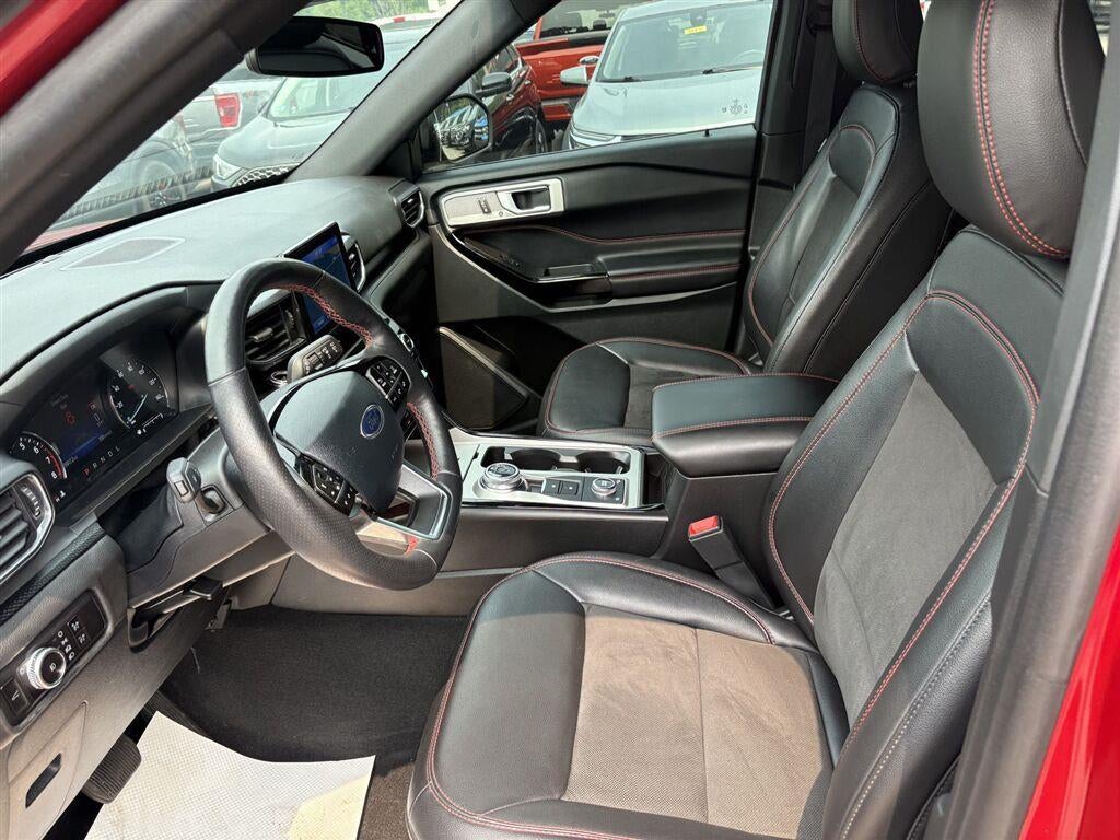 2023 Ford EXPLORER S Base