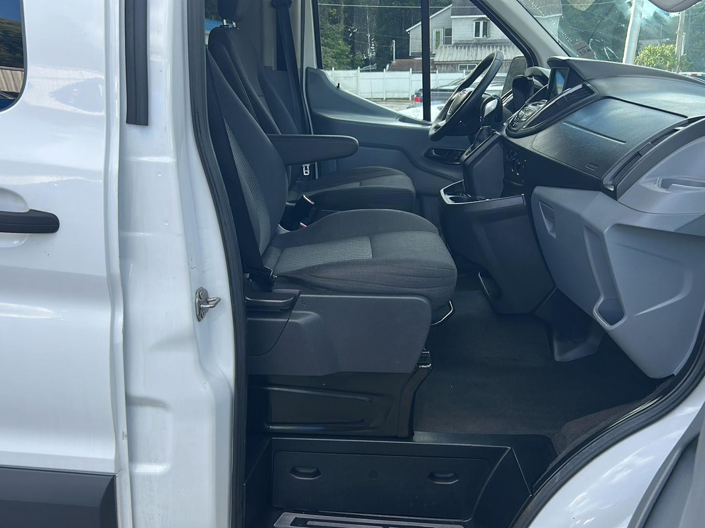 2016 Ford Transit 150 XLT