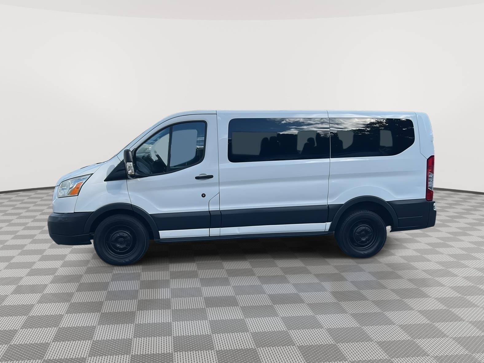 2016 Ford Transit 150 XLT