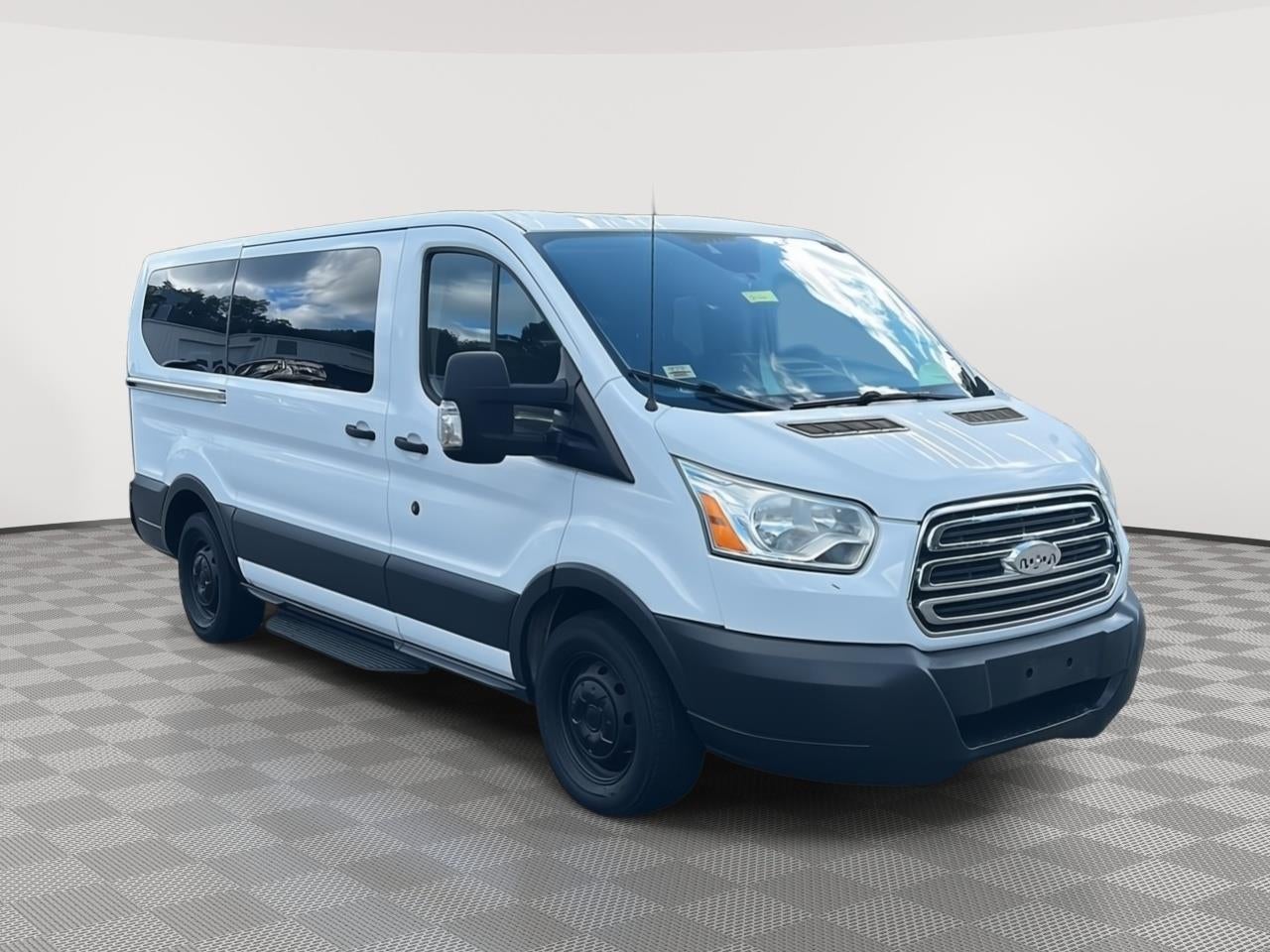 2016 Ford Transit 150 XLT