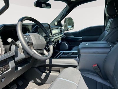 2025 Ford Super Duty F-250 SRW Platinum