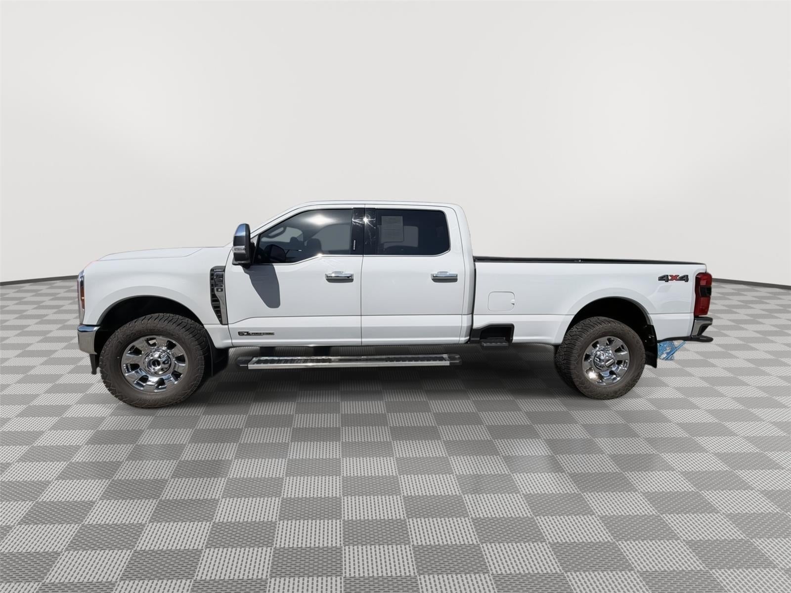 2026 Ford Super Duty F-350 Lariat