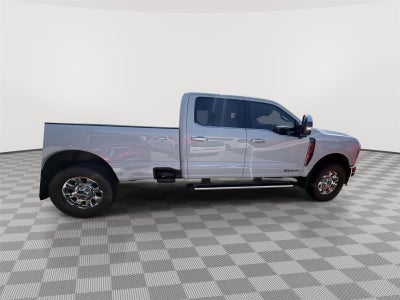 2026 Ford Super Duty F-350 Lariat