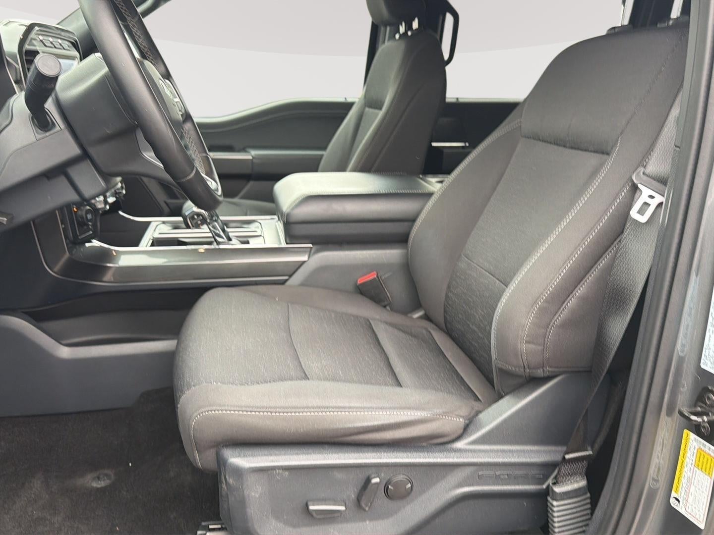 2023 Ford F150 SUPER Base