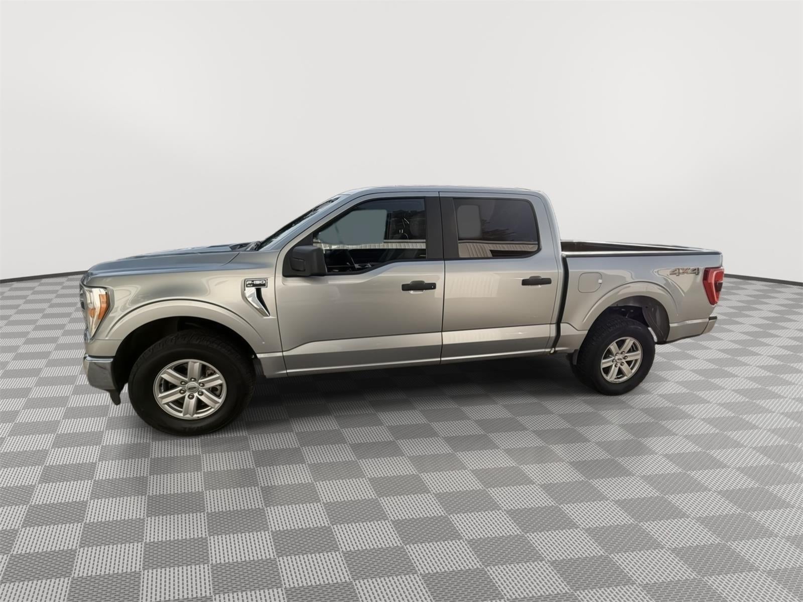 2022 Ford F150 SUPER Base