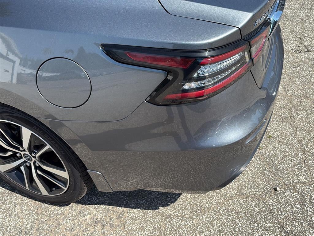 2023 Nissan MAXIMA SL Base