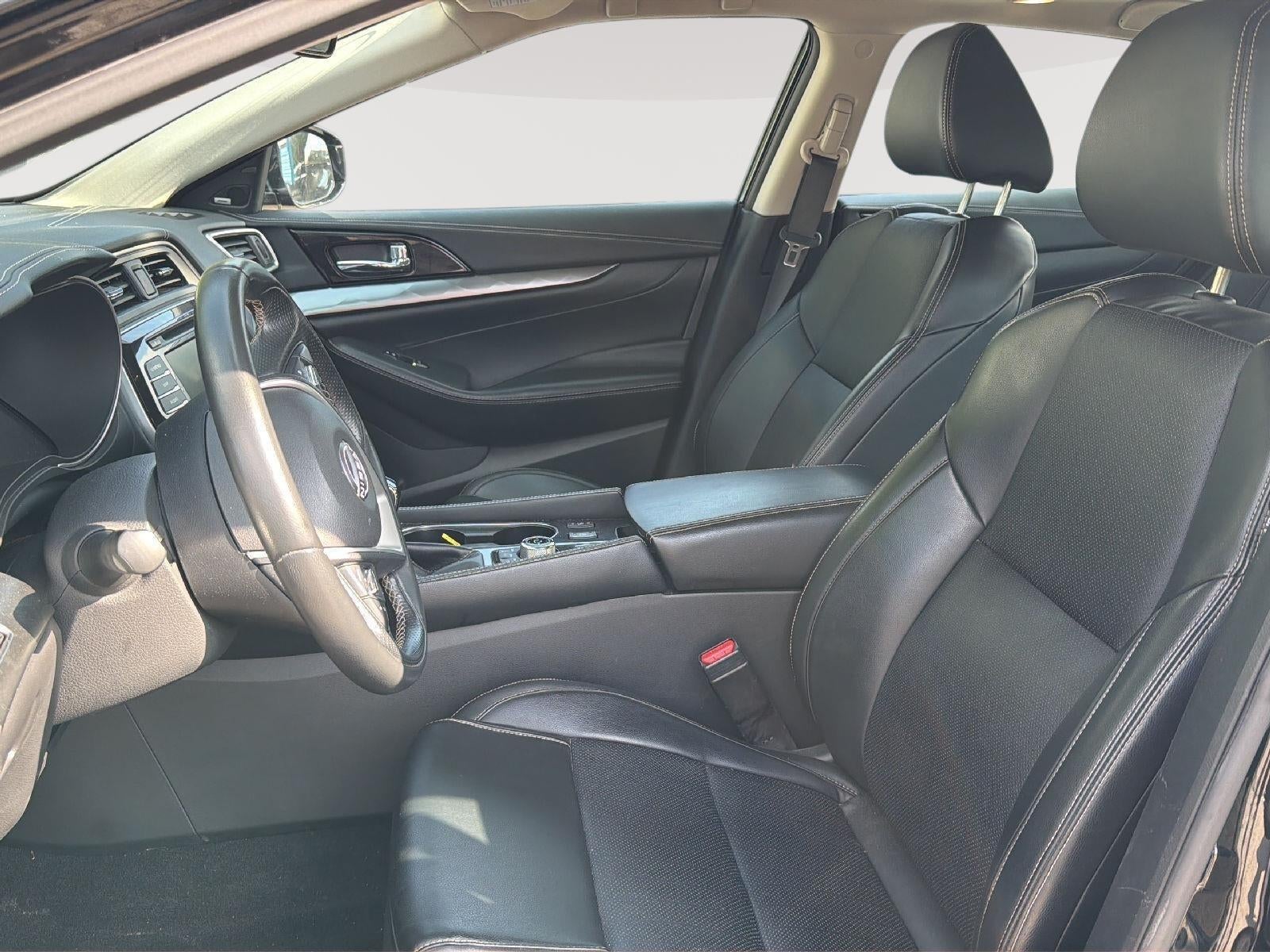 2023 Nissan MAXIMA SL Base