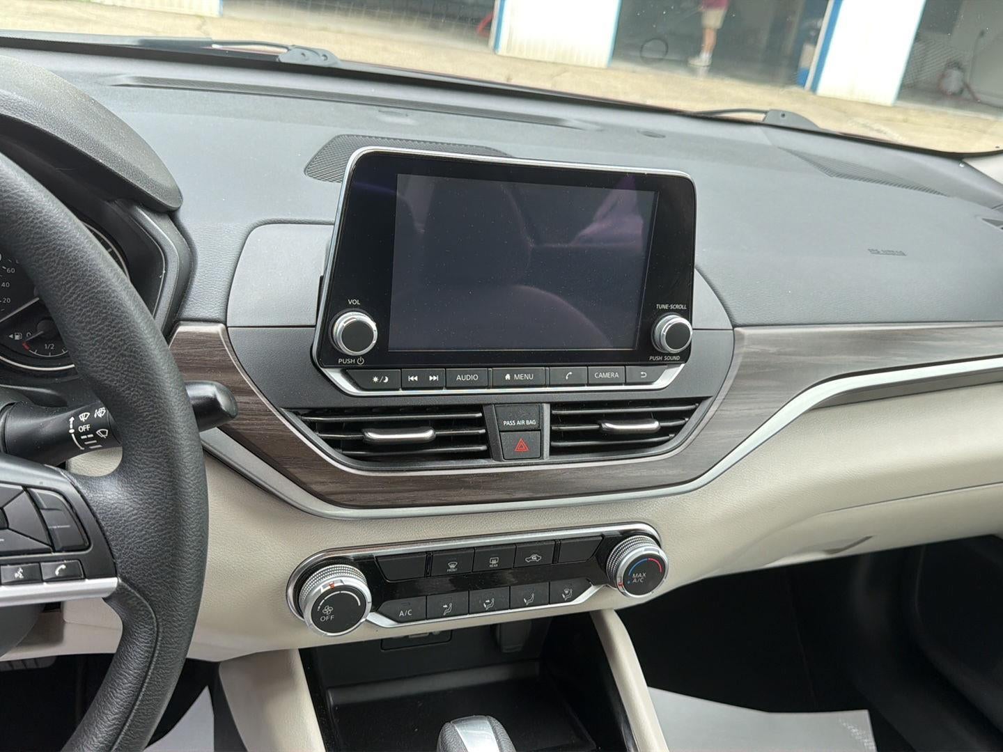 2024 Nissan ALTIMA SV Base