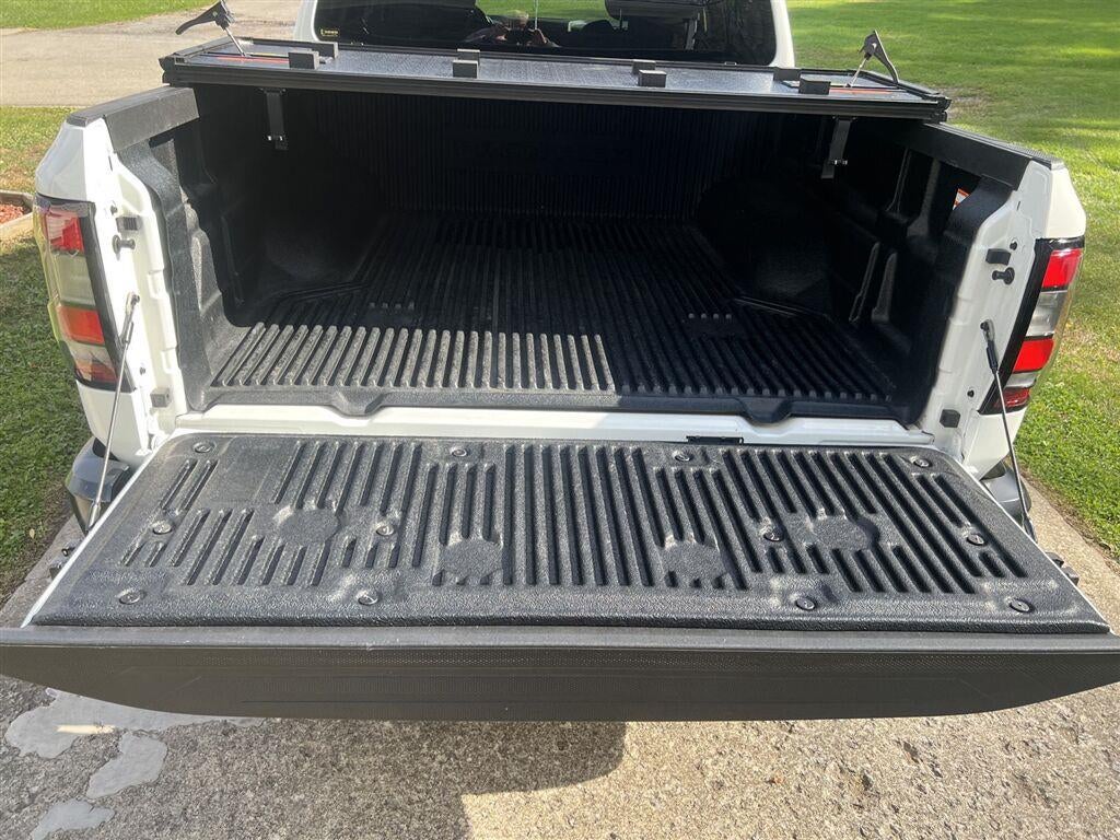 2024 Nissan FRONTIER S Base