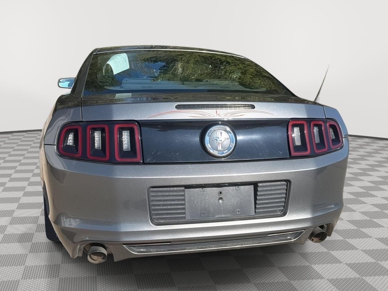 2014 Ford Mustang V6