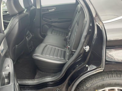 2022 Ford EDGE SEL Base