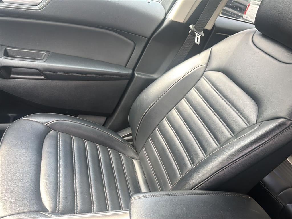 2023 Ford EDGE SEL Base