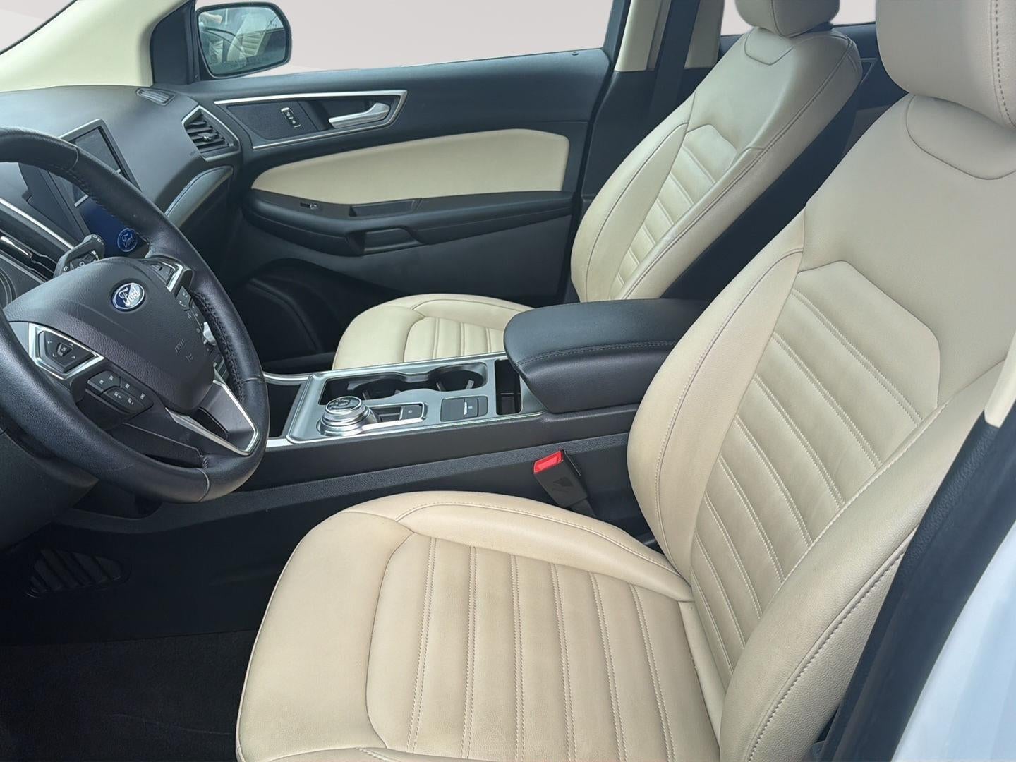 2022 Ford EDGE SEL Base