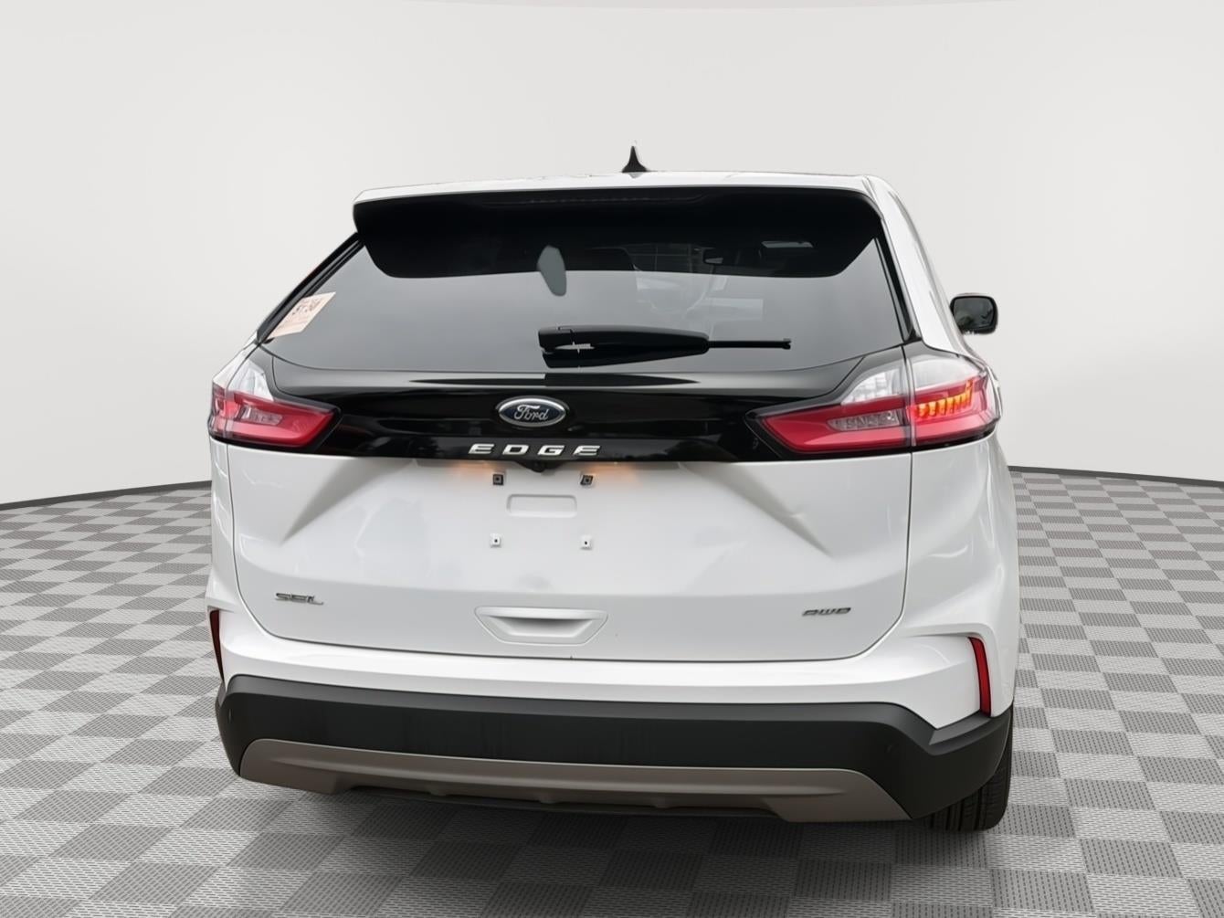 2022 Ford EDGE SEL Base
