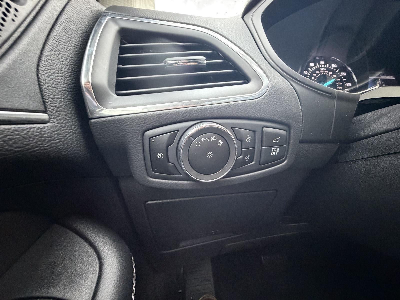 2023 Ford Edge Titanium