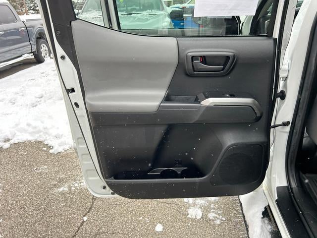 2022 Toyota Tacoma Base