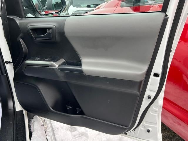 2022 Toyota Tacoma Base