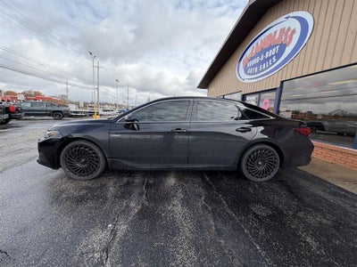 2019 Toyota Avalon Hybrid Limited