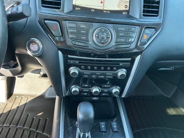 2020 Nissan Pathfinder SL