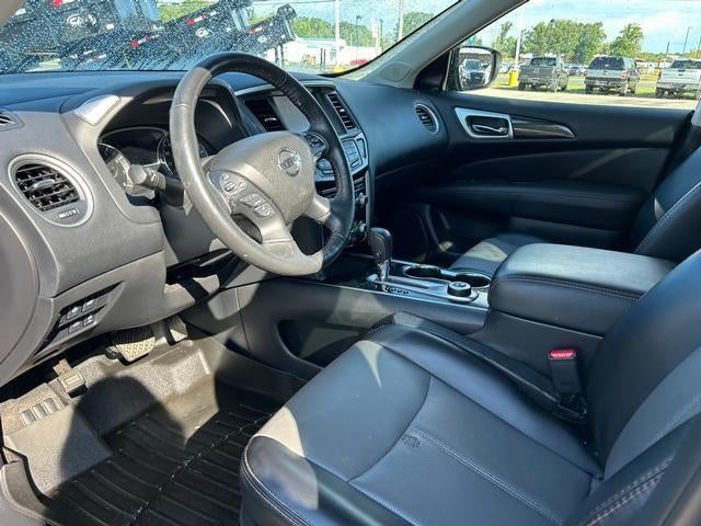 2020 Nissan Pathfinder SL