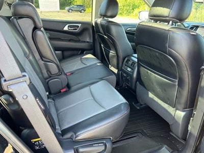 2020 Nissan Pathfinder SL