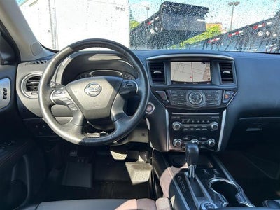 2020 Nissan Pathfinder SL