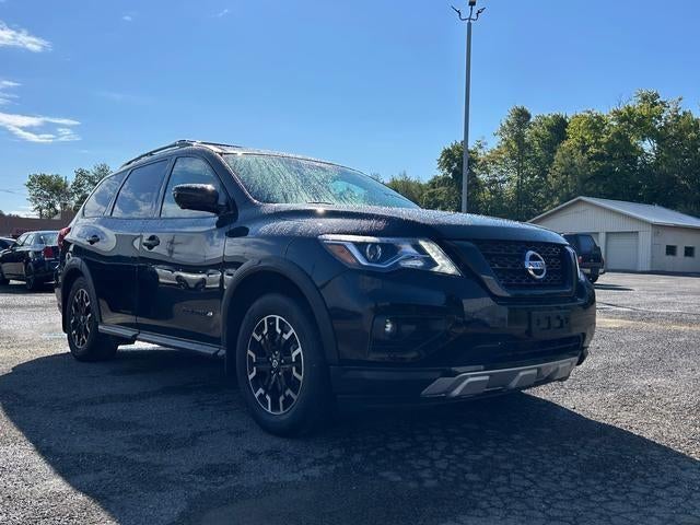 2020 Nissan Pathfinder SL