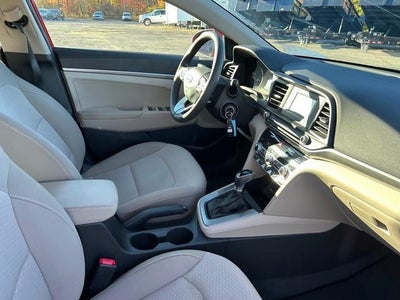 2020 Hyundai Elantra SE
