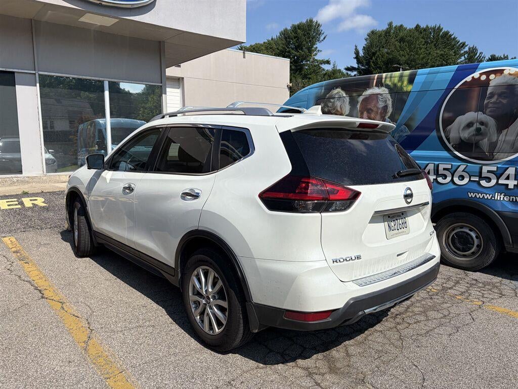 2017 Nissan Rogue SV