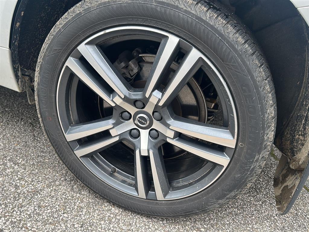 2019 Volvo XC60 Momentum
